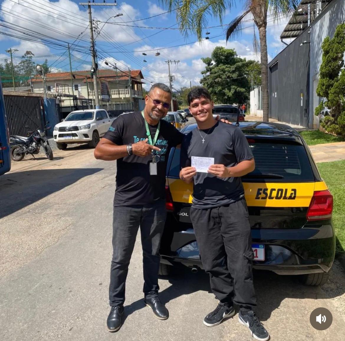 Eduardo Fernandes com aluno